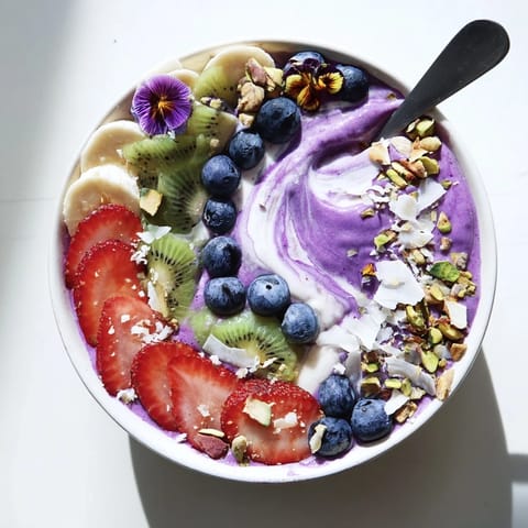 Vibrant Smoothie Bowls Twists
