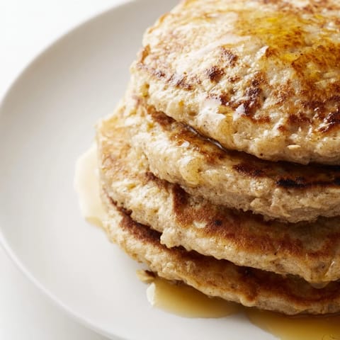 Banana Oat Fluffy Pancakes